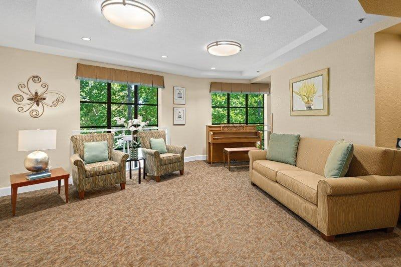 Saratoga Retirement Community community gathering room
